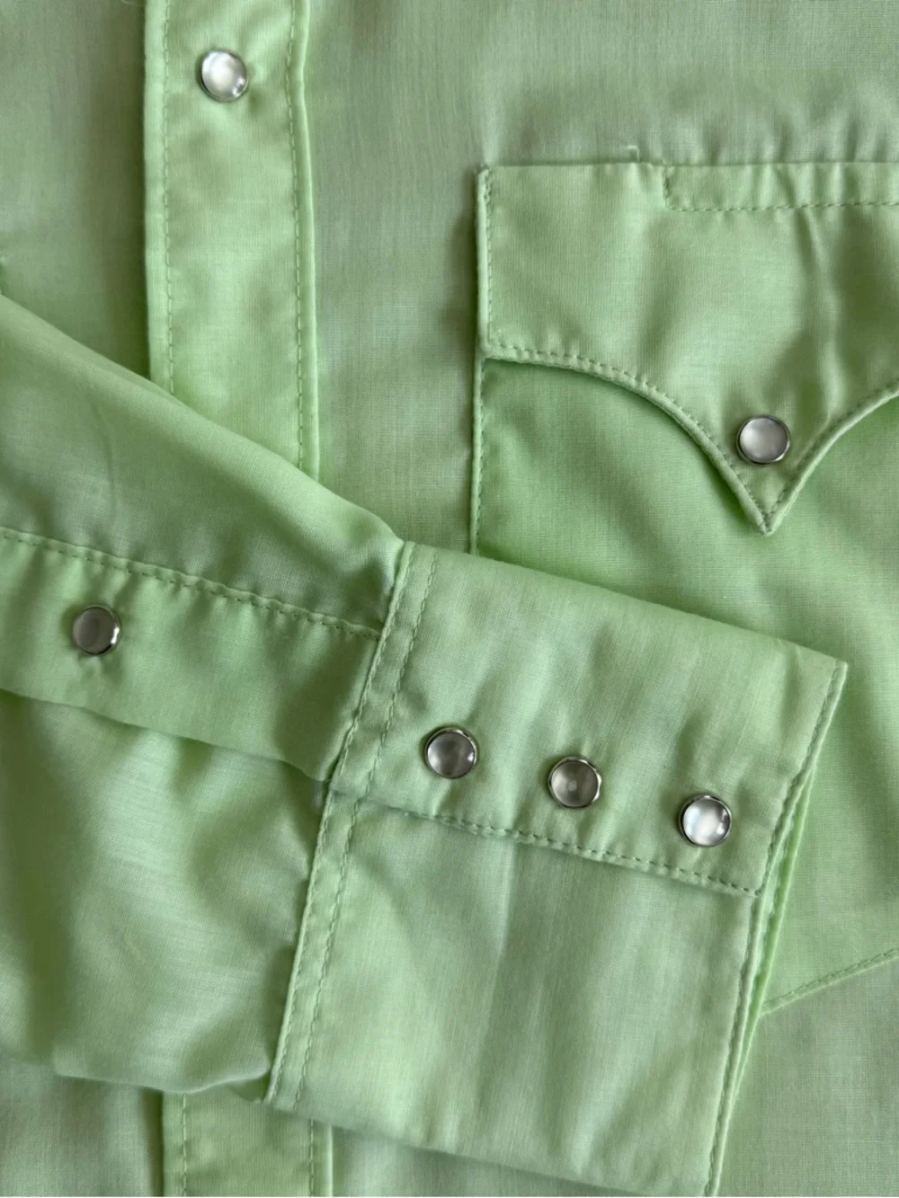 Vintage 60s Lime Green Pearl Snap Semi Sheer Spear Collar Western ~ Size Medium - Picture 7 of 8
